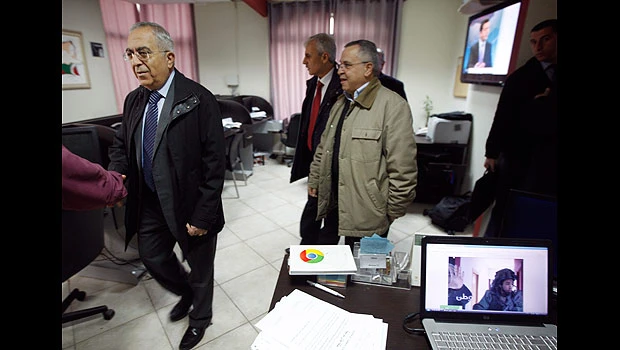 Israeli troops raid West Bank TV stations