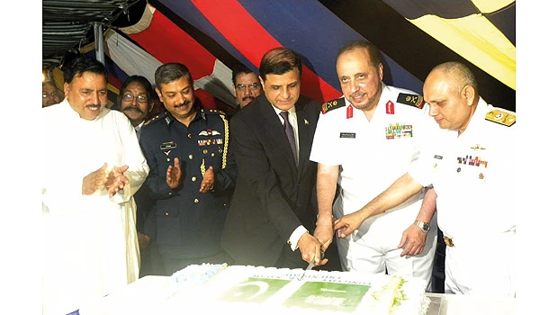 Visiting Pakistan Navy ships given warm reception