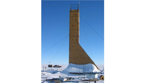 Life in Antarctic lake? It’s everywhere else