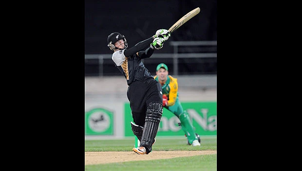 Guptill continues to plunder runs as NZ beat SAfrica