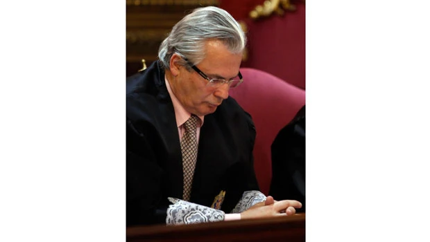 Famed Spain judge convicted of misusing authority