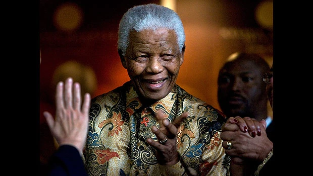 Mandela expected to leave hospital by Monday