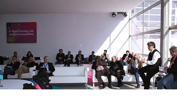Zain holds strategy meeting at MWC in Barcelona