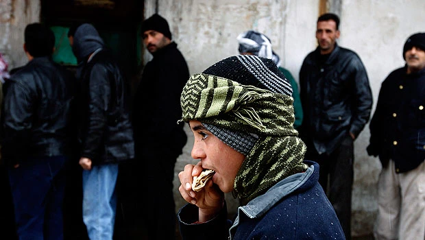 Syrian forces batter rebels, UN body condemns Syria