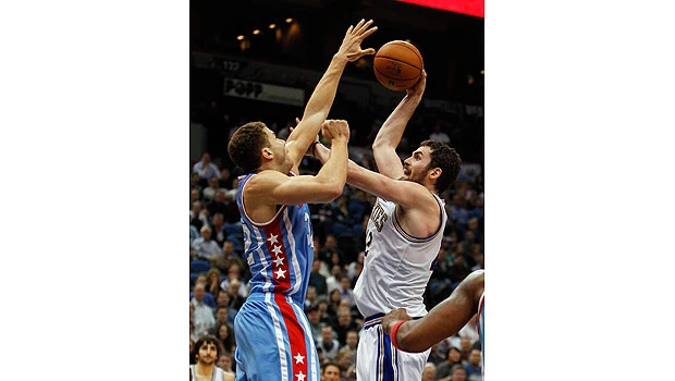 Love guides T-wolves past Clippers 95-94