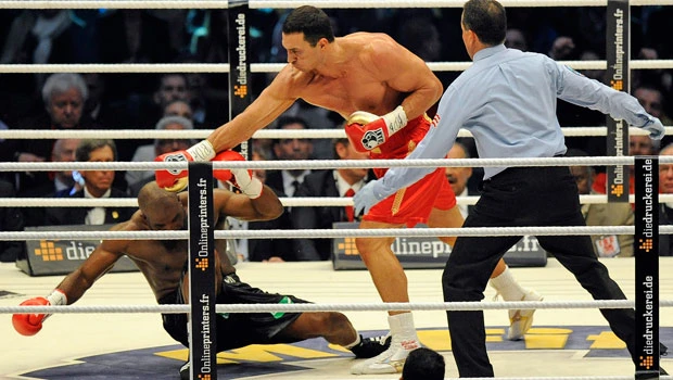 Klitschko knocks out Mormeck in fourth round