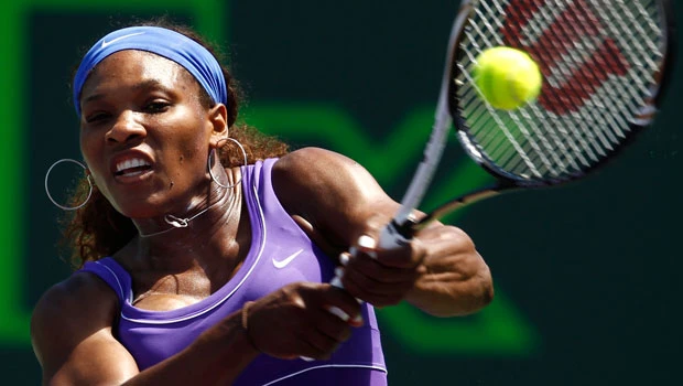 Serena Williams eases through in Miami