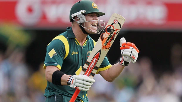 Warner ton drives Australia to victory over Sri Lanka