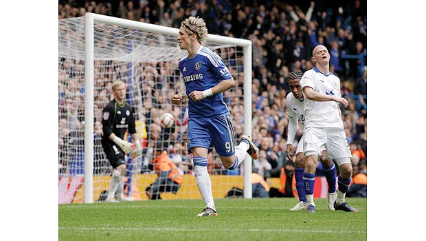 Torres ends drought as Chelsea reach semis