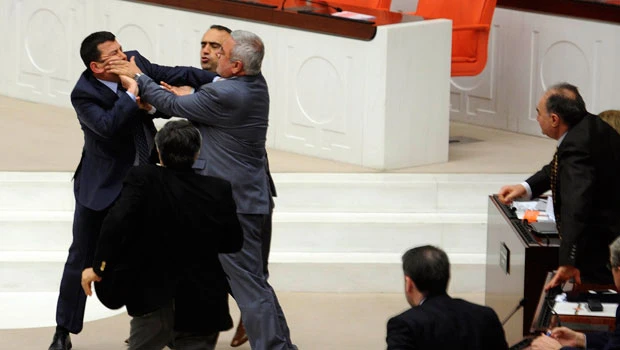 Turkey passes school reform law critics