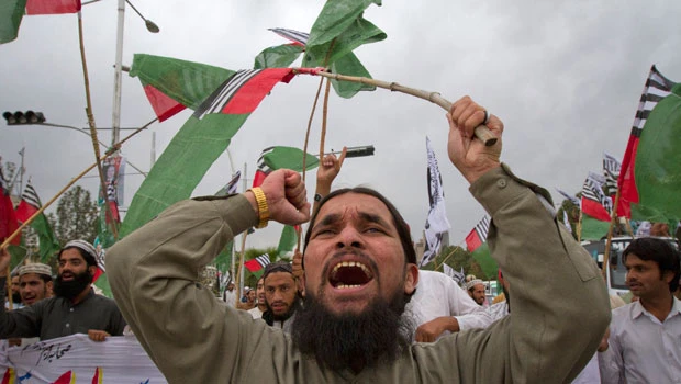 US generals, Pakistan army chief to meet to discuss NATO skirmish