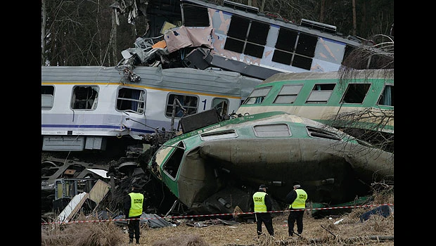 Poland suffers deadly train crash, 16 killed