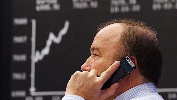 UAE stocks end mixed as retail dominates; Qatar, Oman up
