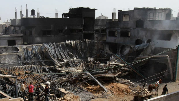 Israeli aircraft hit Gaza in response to rockets