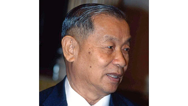 “Red Bull” drink billionaire Chaleo dies in Thailand