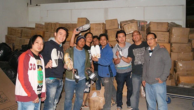 Saudi firm donates ready-to-wear items to typhoon-hit Filipinos