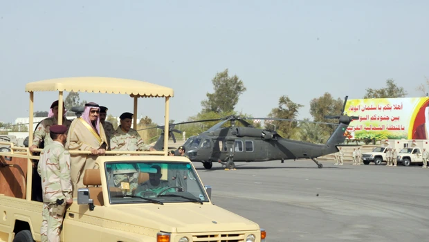 Defense minister assesses armed forces’ preparedness