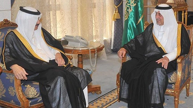 Governor reviews strategic Haj plan
