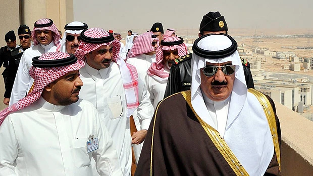 Prince Miteb inspects NG health projects