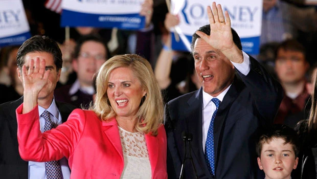 Romney gains big delegate lead in nomination fight