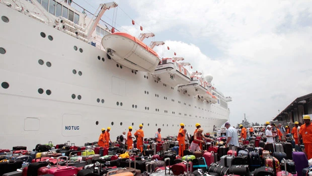 In Seychelles, scary moments described aboard ship