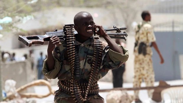 Somali rebels resume barrage on presidential palace
