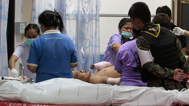 Bomb kills 4 Thai soldiers in Muslim south