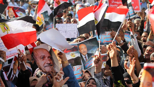Mubarak aide enters presidential race
