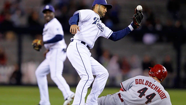 Cardinals sustain hot start with 3-1 win over Reds