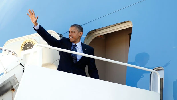 Obama likely paid higher tax rate than Romney in 2011
