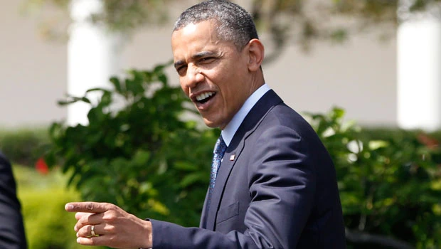Obama wooing young voters with student loan focus