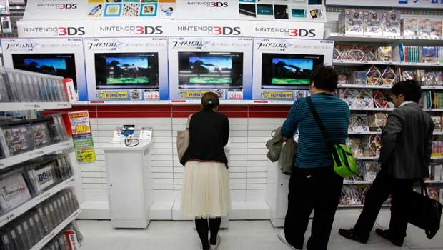 Nintendo faces hard choices for a soft landing
