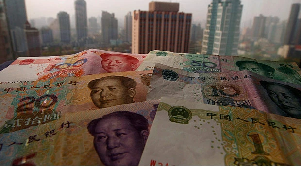 World economy fragile, faces 'uneasy calm': IMF