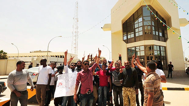 Protesters try to shut Libya’s top oil firm Agoco