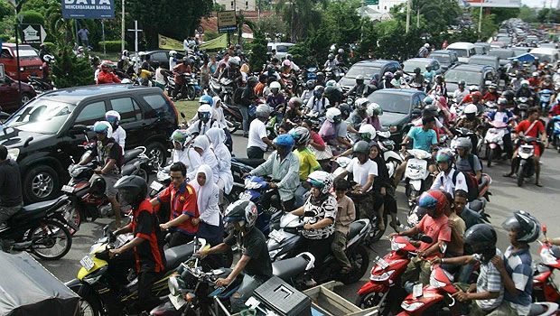 Indonesia issues new tsunami alert for aftershock