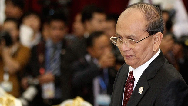 US moves to ease Burma sanctions after reforms