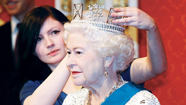 Queen’s jubilee in waxwork at Tussauds