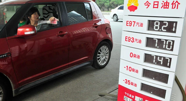 Global oil demand to grow by 900,000 bpd