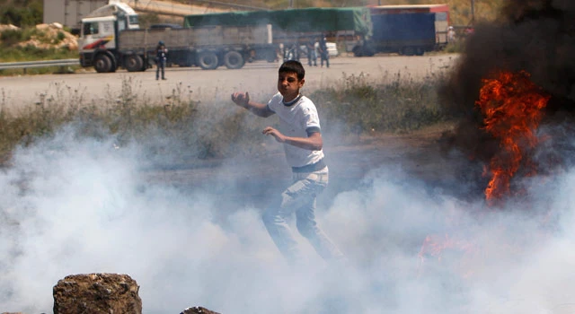 Israeli court rules against Palestinian hunger strikers