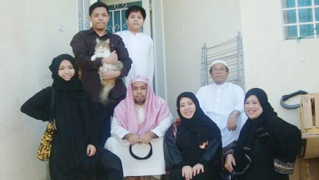 Bereaved Filipino remembers people of Quwayiyah for help in need