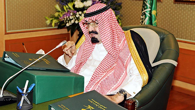 Officials should strive to discharge their duties: King Abdullah