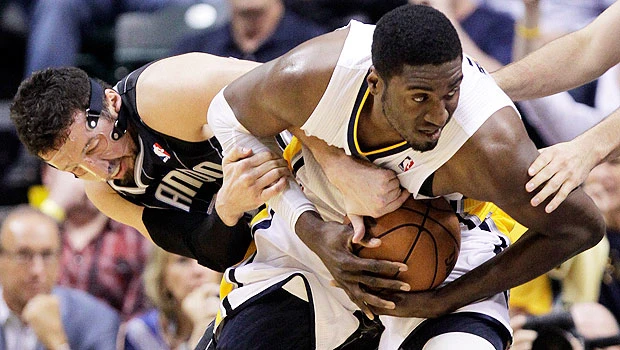 Pacers clinch series with Magic