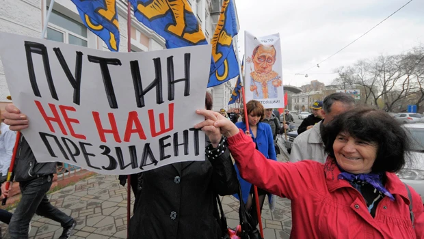 Russians protest over Putin’s return as president