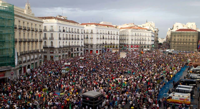 Thousands march against economic gloom in Spain, UK