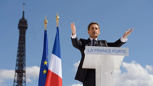 Sarkozy fails to floor Hollande in French vote duel