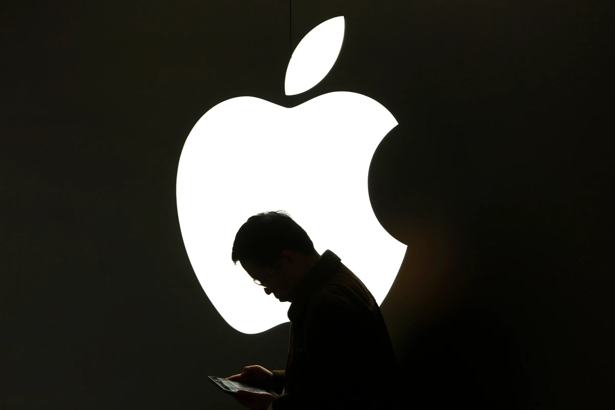 Apple crushes Street targets, dispels iPhone fears