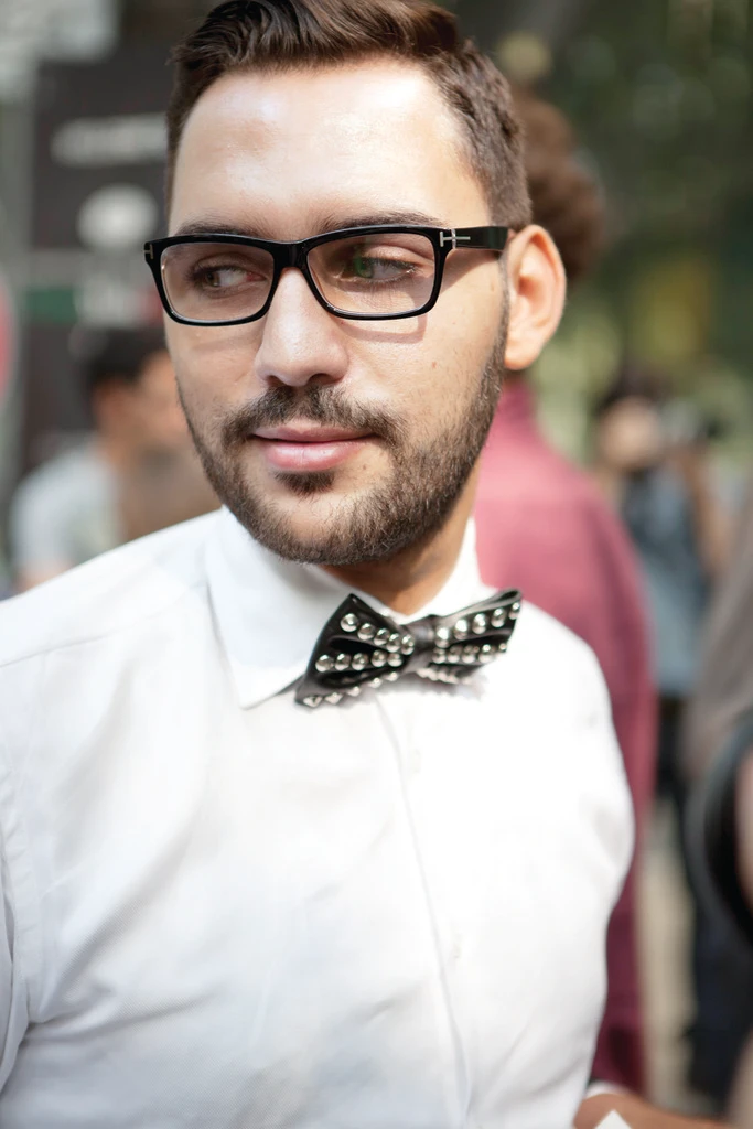 AMD Les Supplément: Simple yet edgy bow ties