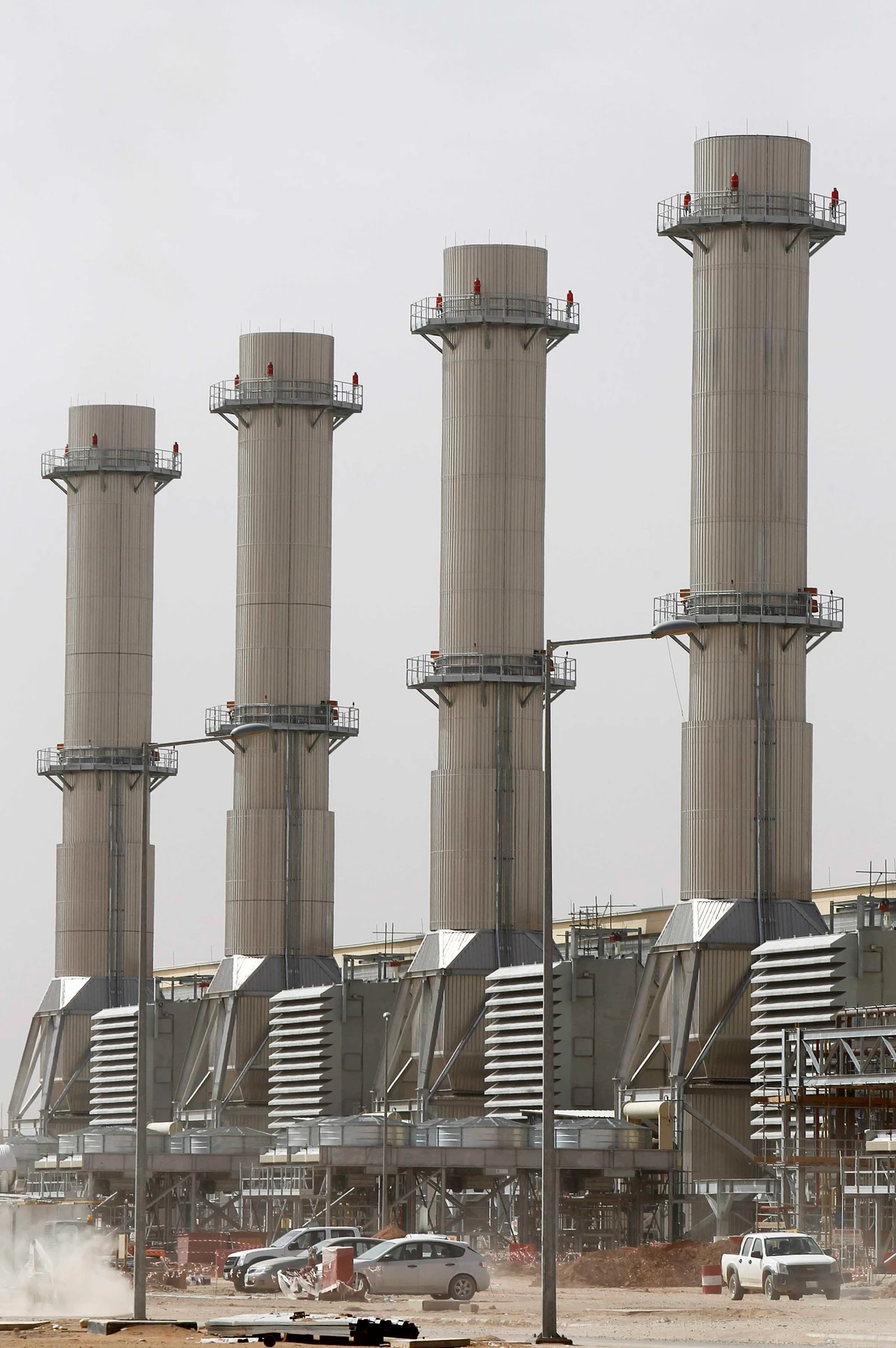 Kingdom carrying out SR140 bn energy projects in 2012