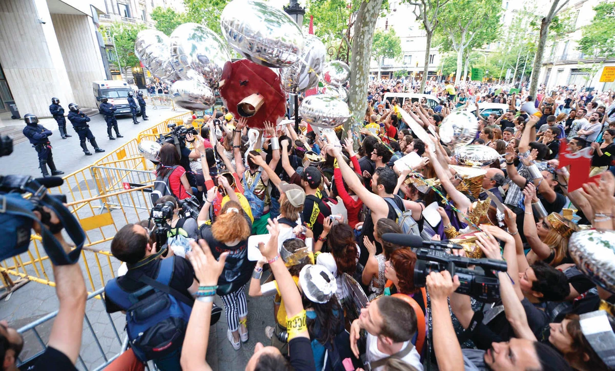 Spain faces corrosion not collapse from euro crisis