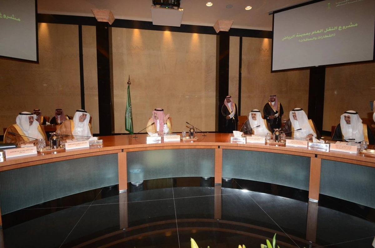 Panel reviews Riyadh transport project
